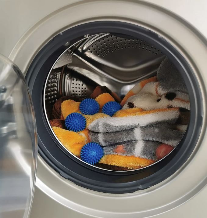 Powerizer Laundry Dryer Balls 6 Pack- Reusable, Alternative to Dryer Sheets and Fabric Softener. Reduce Drying time